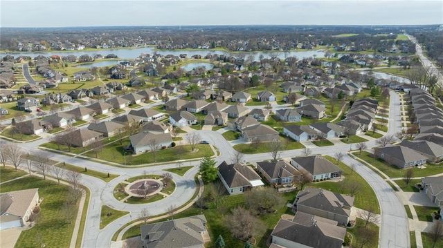 4756 SW Leafwing Drive, Lee's Summit, MO 64082