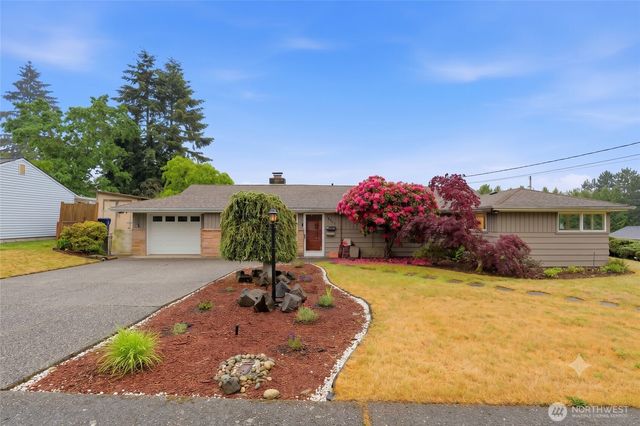 24303 59th Avenue W, Mountlake Terrace, WA 98043