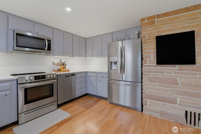 24303 59th Avenue W, Mountlake Terrace, WA 98043