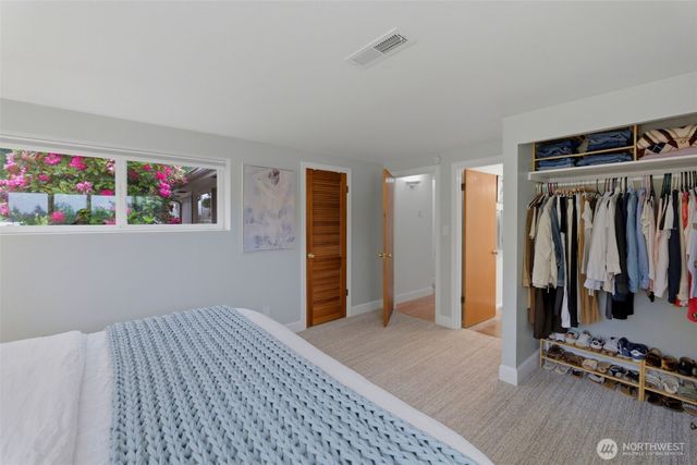 24303 59th Avenue W, Mountlake Terrace, WA 98043