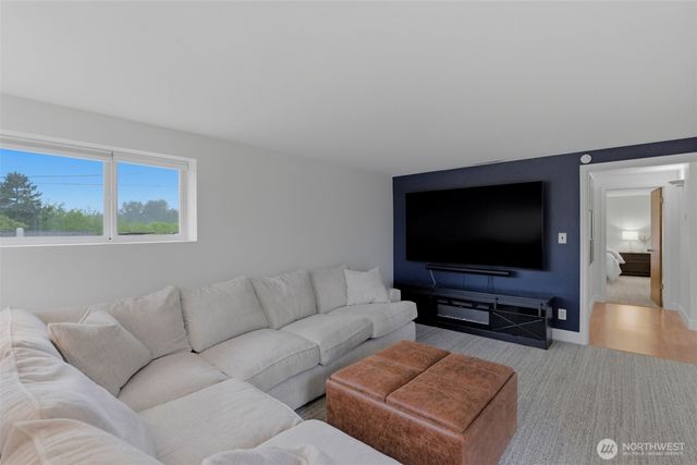 24303 59th Avenue W, Mountlake Terrace, WA 98043