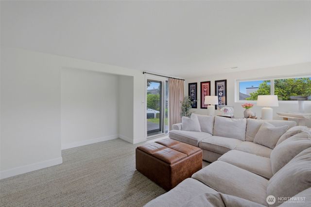 24303 59th Avenue W, Mountlake Terrace, WA 98043