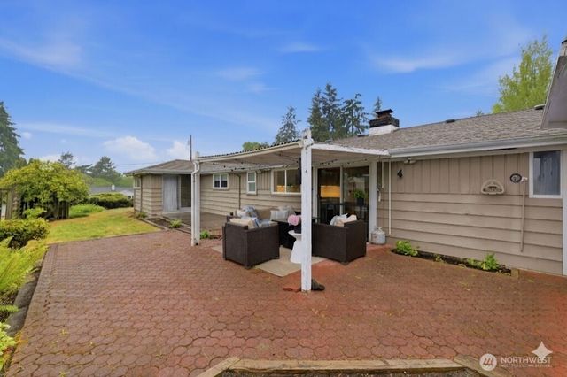 24303 59th Avenue W, Mountlake Terrace, WA 98043