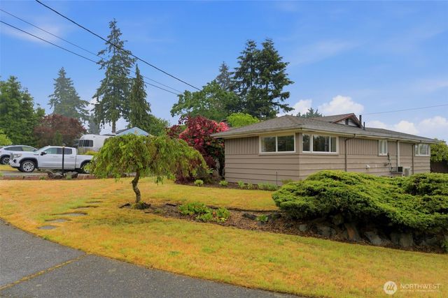 24303 59th Avenue W, Mountlake Terrace, WA 98043