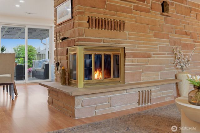 24303 59th Avenue W, Mountlake Terrace, WA 98043