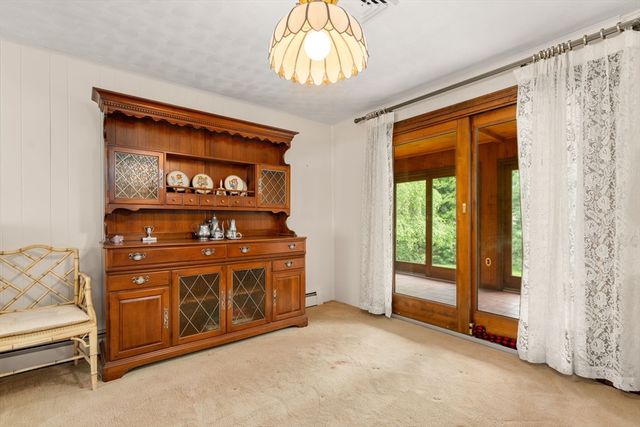 49 Lake St, Shrewsbury, MA 01545