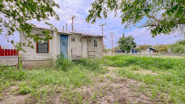 2906 El Paso, San Antonio, TX 78207