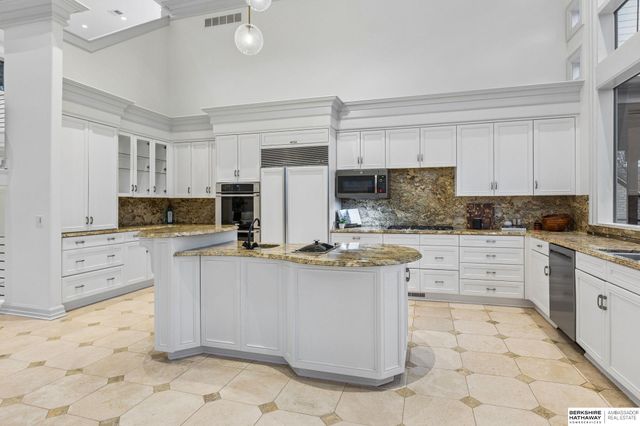 14341 Hamilton Street, Omaha, NE 68154