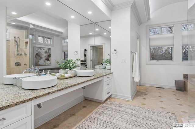 14341 Hamilton Street, Omaha, NE 68154