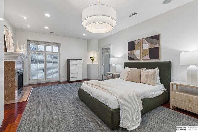 14341 Hamilton Street, Omaha, NE 68154