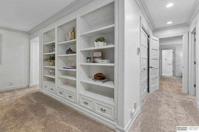 14341 Hamilton Street, Omaha, NE 68154