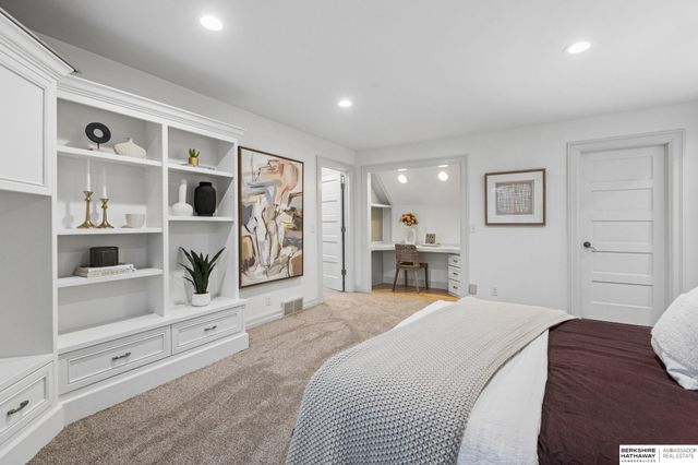 14341 Hamilton Street, Omaha, NE 68154