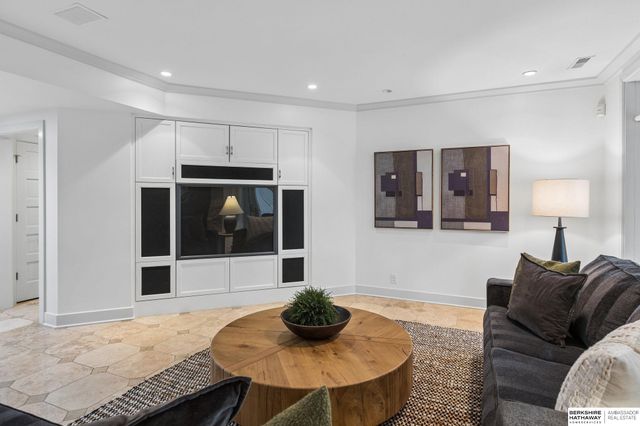 14341 Hamilton Street, Omaha, NE 68154