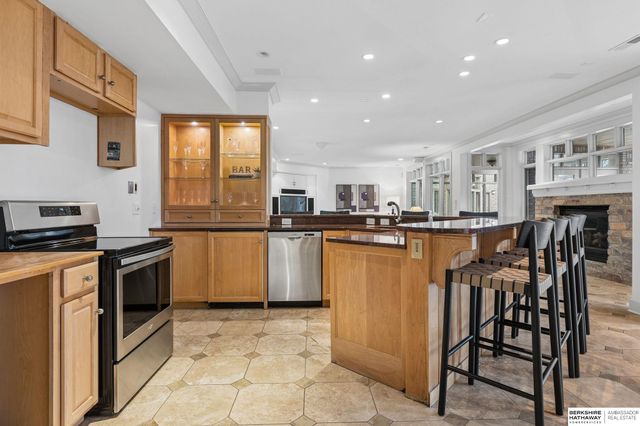 14341 Hamilton Street, Omaha, NE 68154