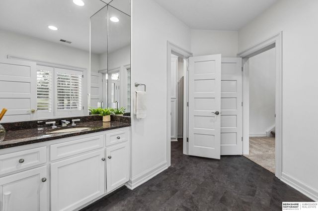 14341 Hamilton Street, Omaha, NE 68154