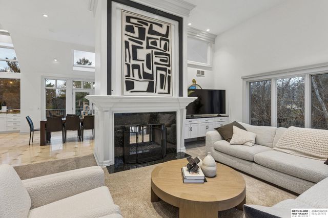 14341 Hamilton Street, Omaha, NE 68154