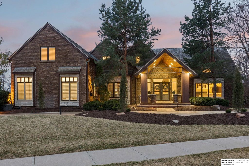 14341 Hamilton Street, Omaha, NE 68154