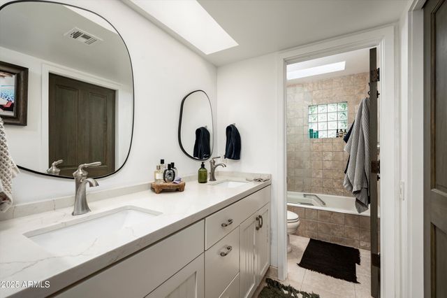 5101 N Casa Blanca Drive Unit 215, Paradise Valley, AZ 85253
