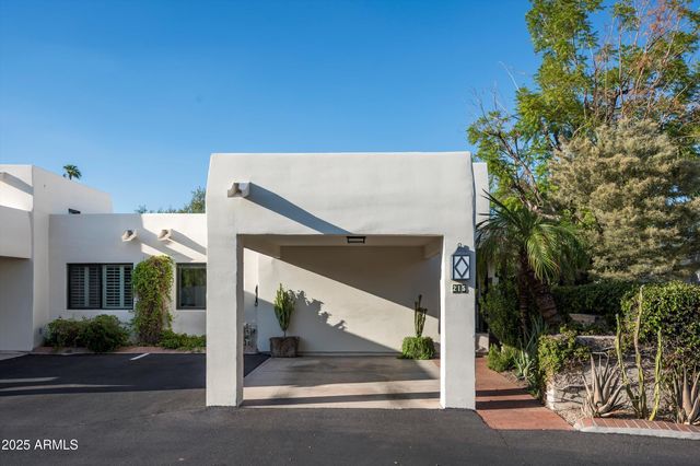 5101 N Casa Blanca Drive Unit 215, Paradise Valley, AZ 85253