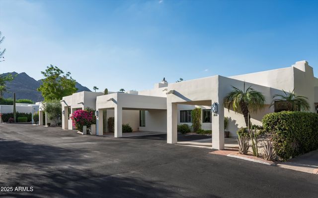 5101 N Casa Blanca Drive Unit 215, Paradise Valley, AZ 85253
