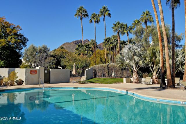 5101 N Casa Blanca Drive Unit 215, Paradise Valley, AZ 85253