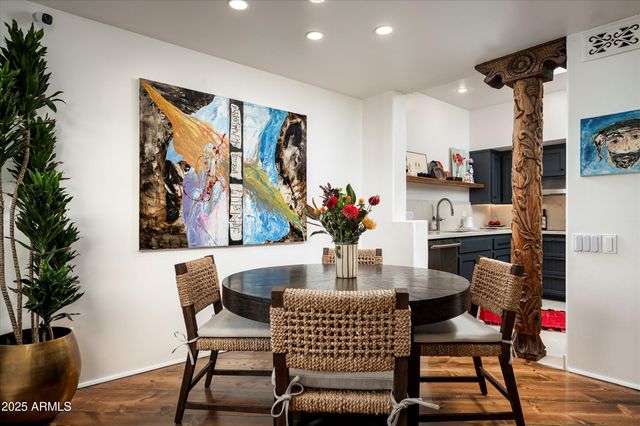 5101 N Casa Blanca Drive Unit 215, Paradise Valley, AZ 85253