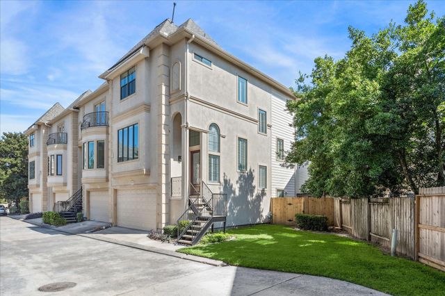 1819 Stacy Falls, Houston, TX 77008