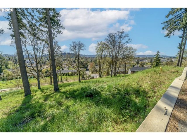1230 EVENING STAR Ln, Eugene, OR 97401