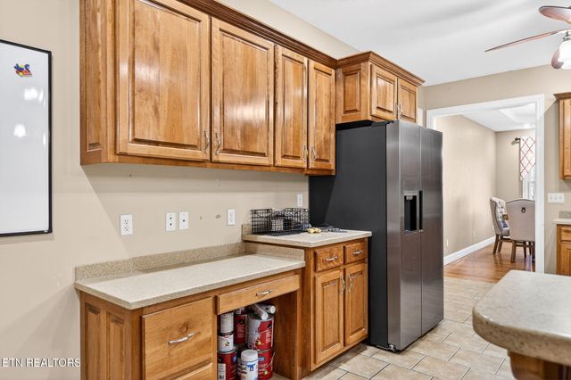 1945 W Creston Rd, Crossville, TN 38571