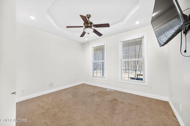 1945 W Creston Rd, Crossville, TN 38571