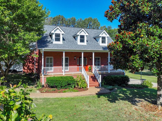 9725 Dogwood Dr, Bon Aqua, TN 37025