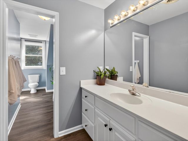 9725 Dogwood Dr, Bon Aqua, TN 37025