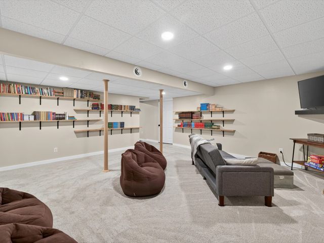 9725 Dogwood Dr, Bon Aqua, TN 37025