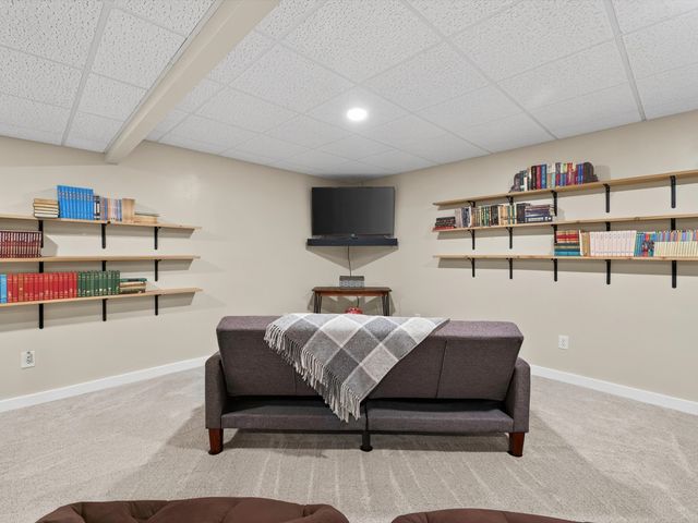 9725 Dogwood Dr, Bon Aqua, TN 37025