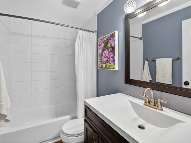 9725 Dogwood Dr, Bon Aqua, TN 37025