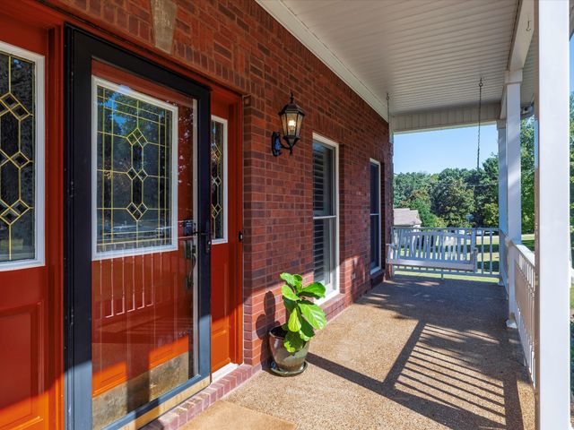 9725 Dogwood Dr, Bon Aqua, TN 37025