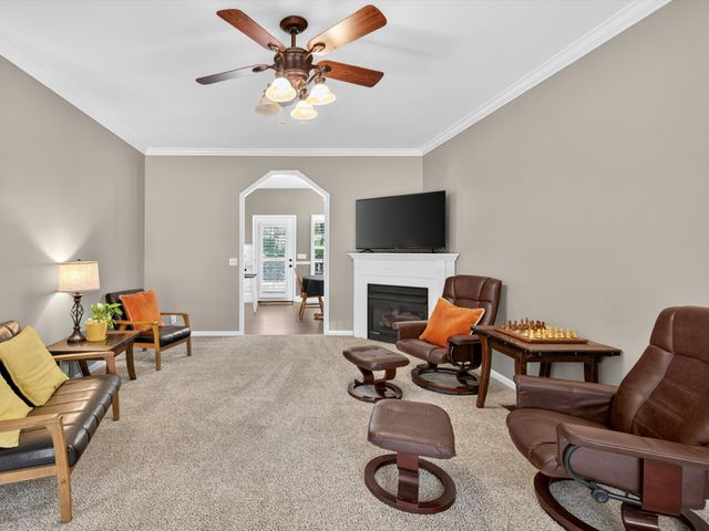 9725 Dogwood Dr, Bon Aqua, TN 37025