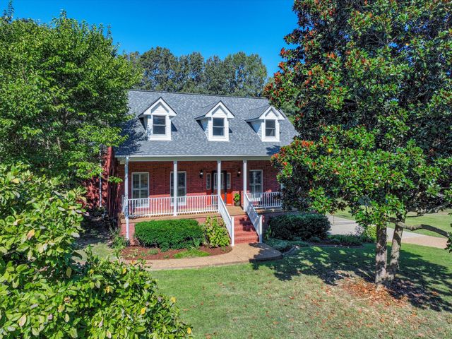 9725 Dogwood Dr, Bon Aqua, TN 37025