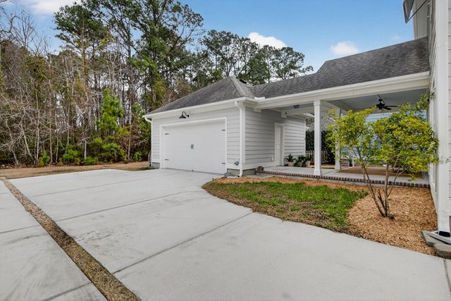 1694 Sparkleberry Lane, Johns Island, SC 29455