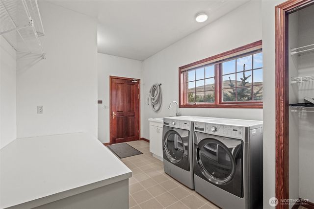 810 D Street SW, Ephrata, WA 98823