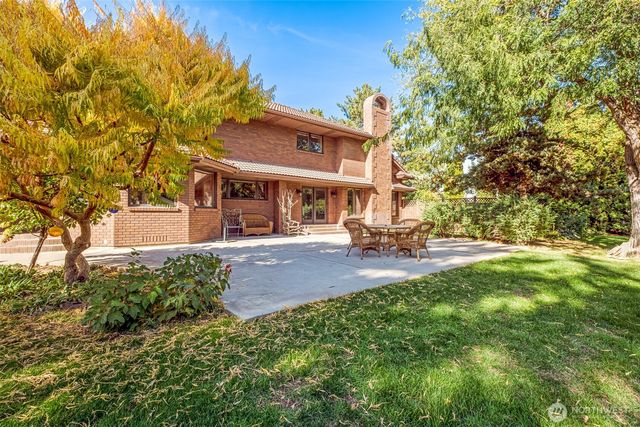 810 D Street SW, Ephrata, WA 98823