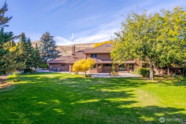 810 D Street SW, Ephrata, WA 98823