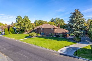 810 D Street SW, Ephrata, WA 98823