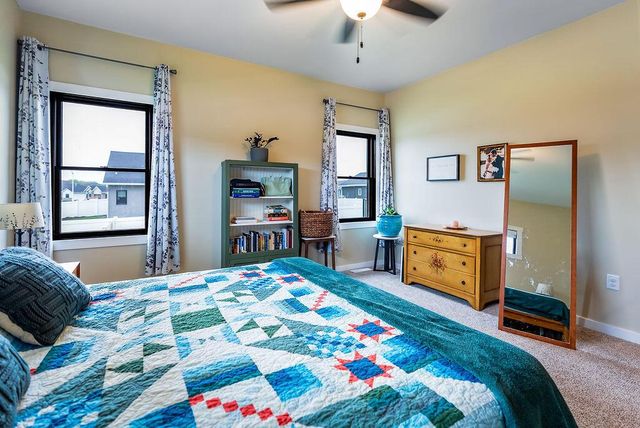 618 Silver DRIVE, Holmen, WI 54636