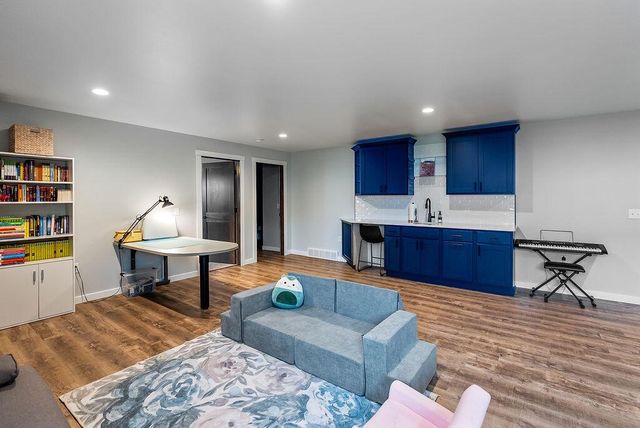 618 Silver DRIVE, Holmen, WI 54636