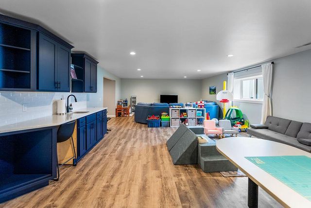 618 Silver DRIVE, Holmen, WI 54636