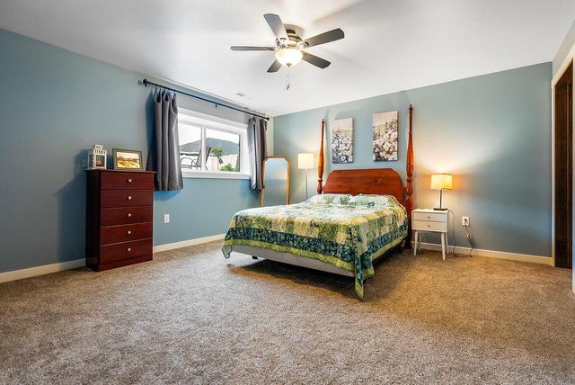 618 Silver DRIVE, Holmen, WI 54636