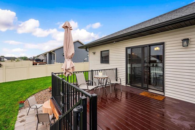 618 Silver DRIVE, Holmen, WI 54636