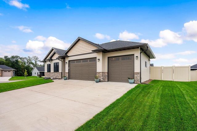 618 Silver DRIVE, Holmen, WI 54636