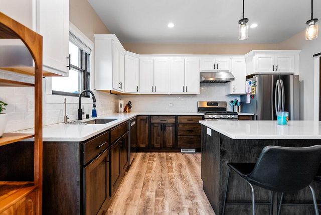 618 Silver DRIVE, Holmen, WI 54636